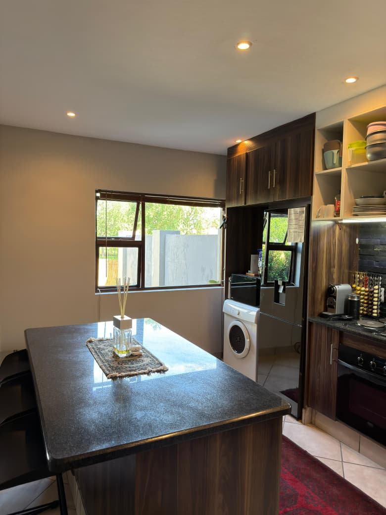 3 Bedroom Property for Sale in Gateway Manor North West